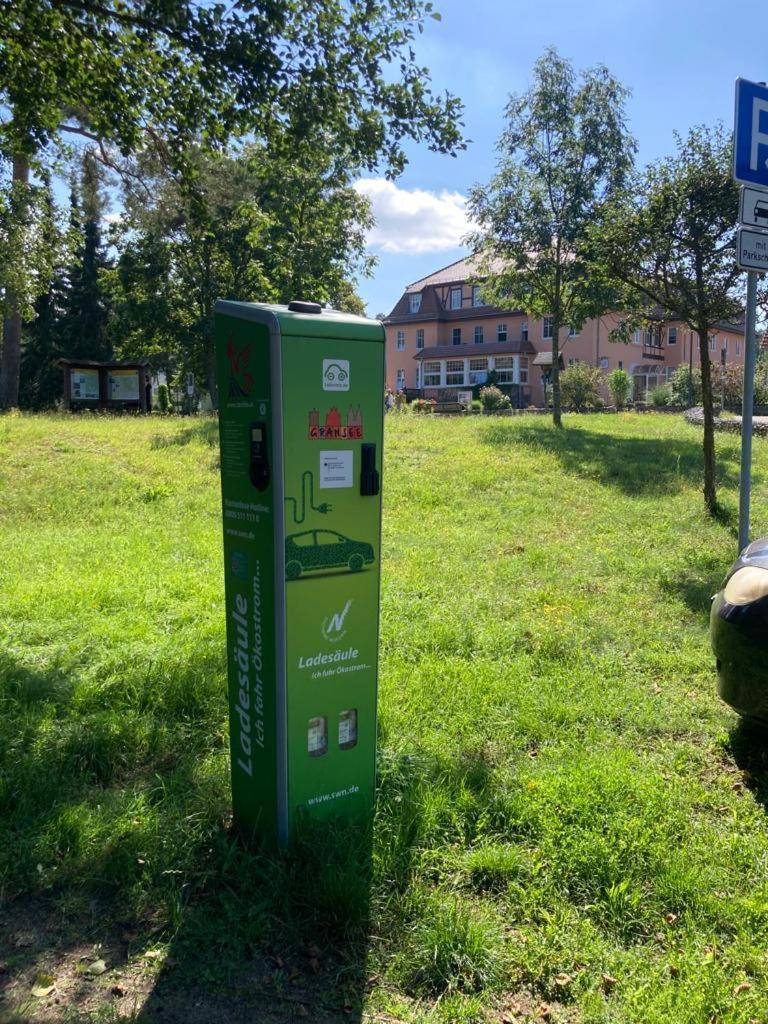Haus Brandenburg Aparthotel Stechlin Exteriör bild
