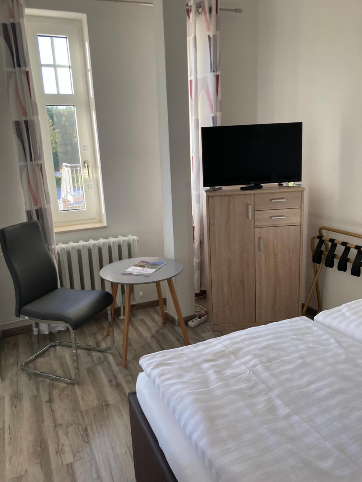 Haus Brandenburg Aparthotel Stechlin Exteriör bild