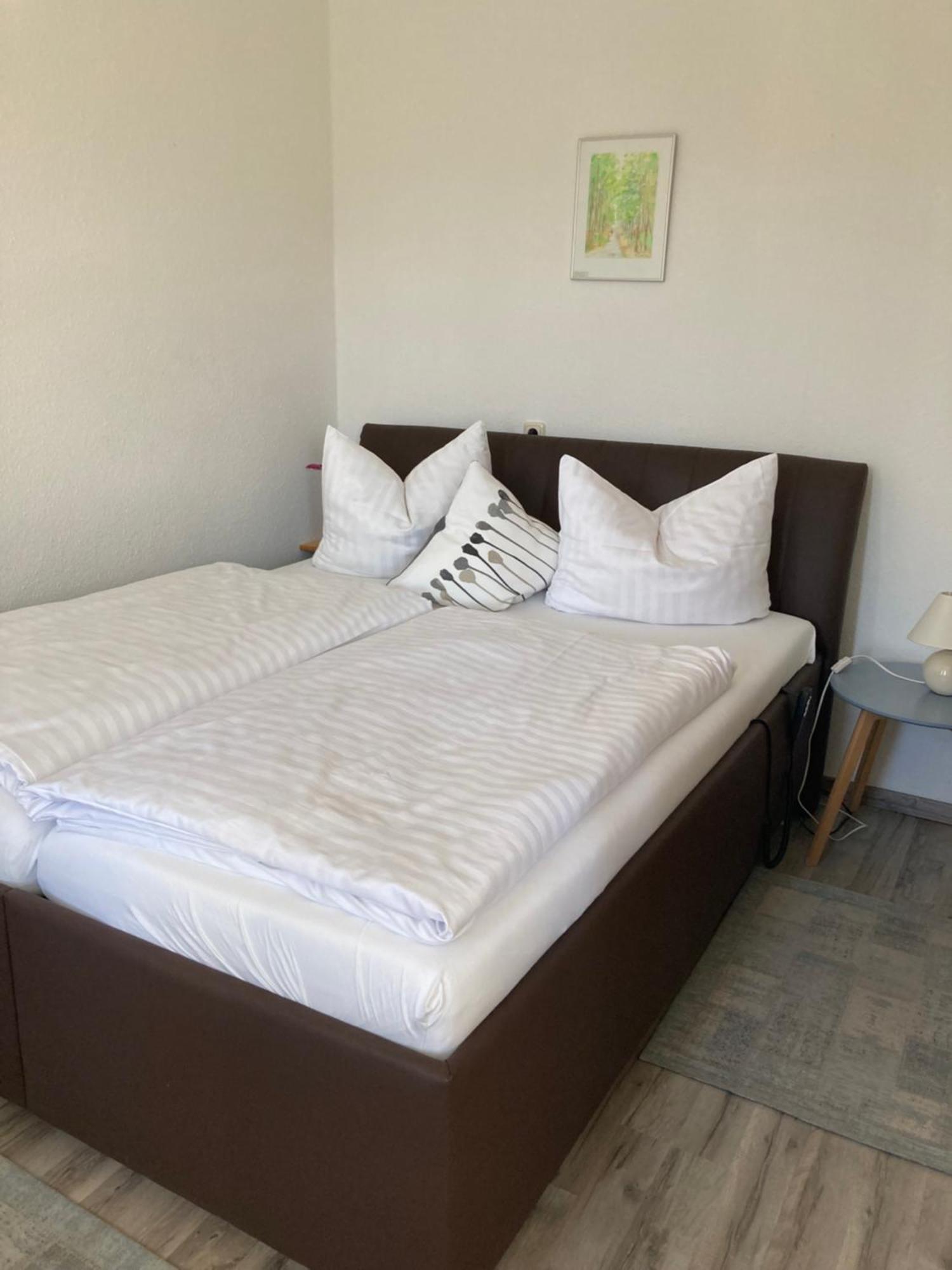 Haus Brandenburg Aparthotel Stechlin Exteriör bild