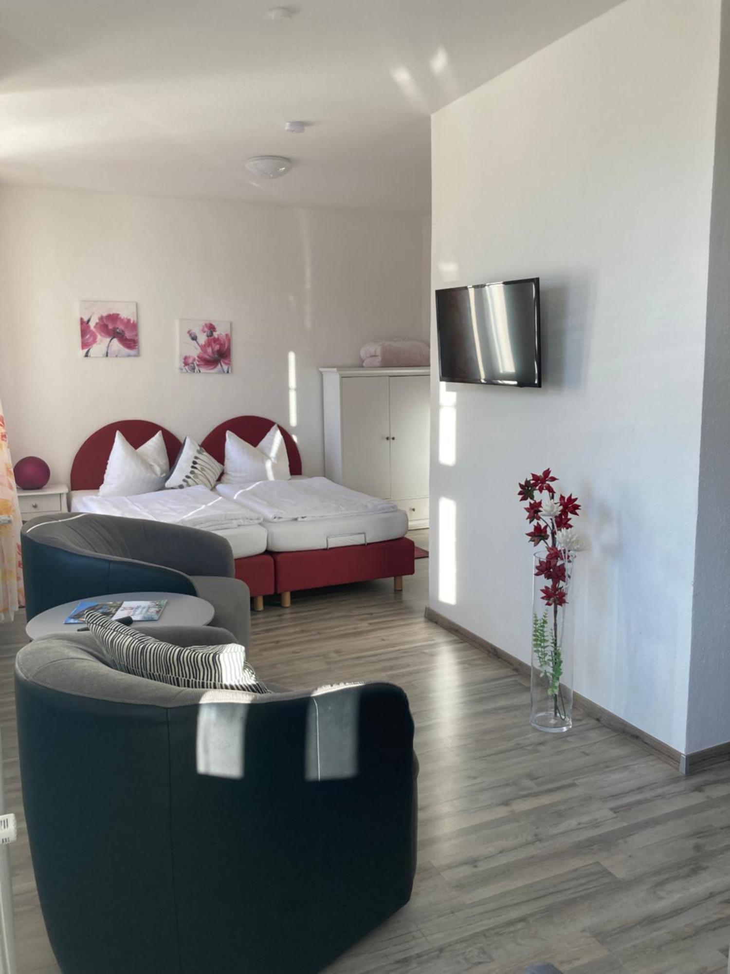 Haus Brandenburg Aparthotel Stechlin Exteriör bild