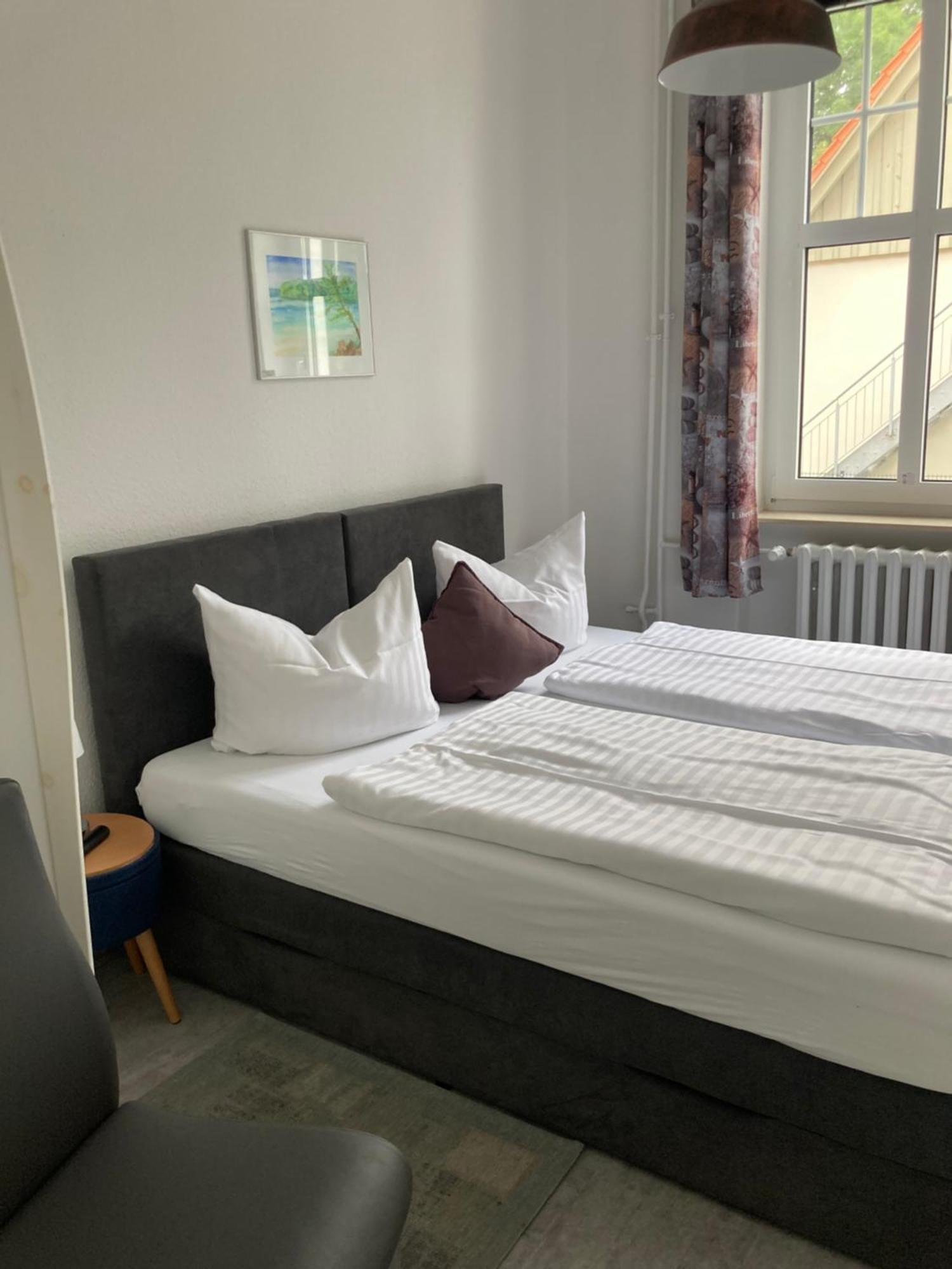 Haus Brandenburg Aparthotel Stechlin Exteriör bild