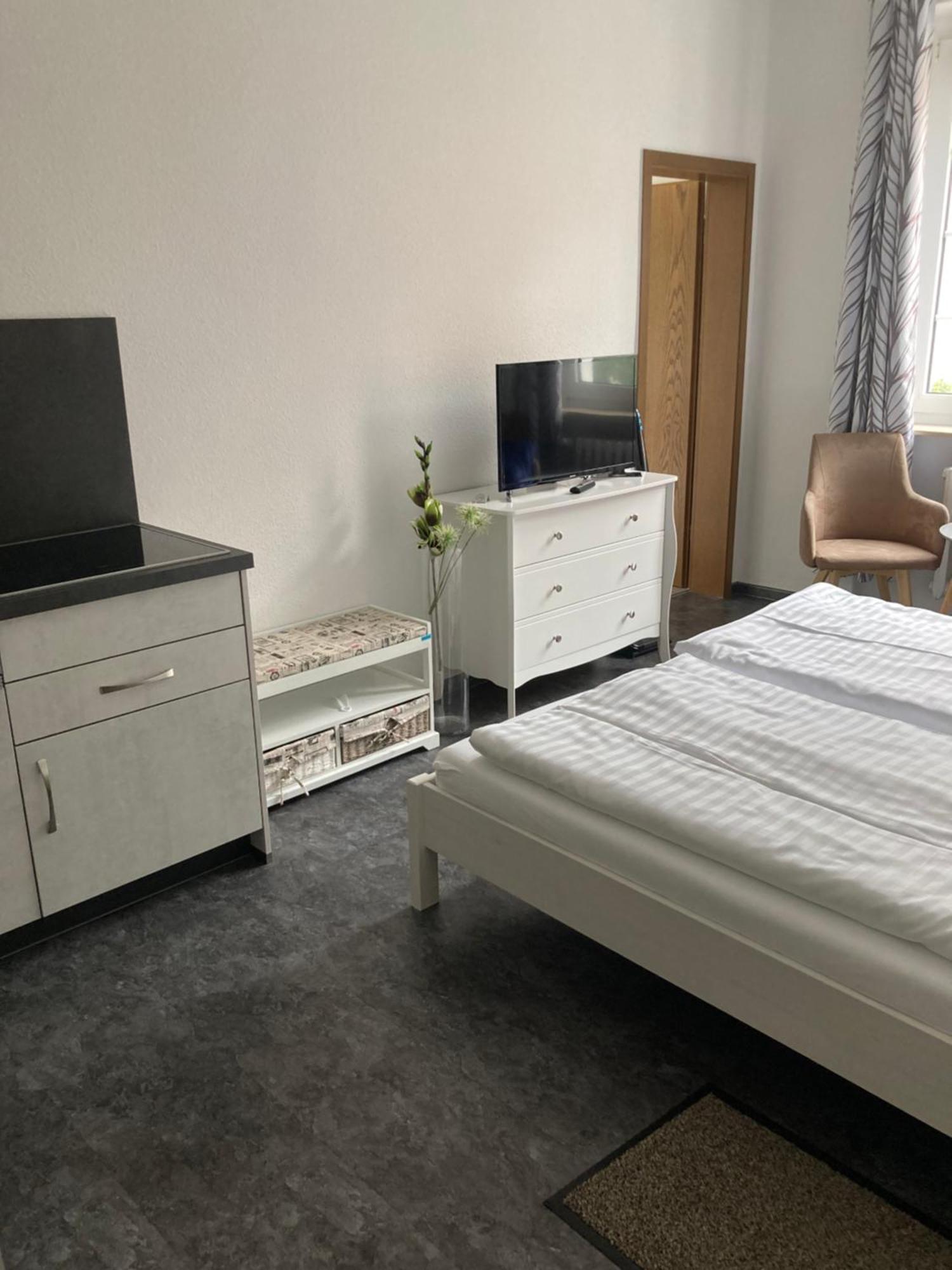 Haus Brandenburg Aparthotel Stechlin Exteriör bild