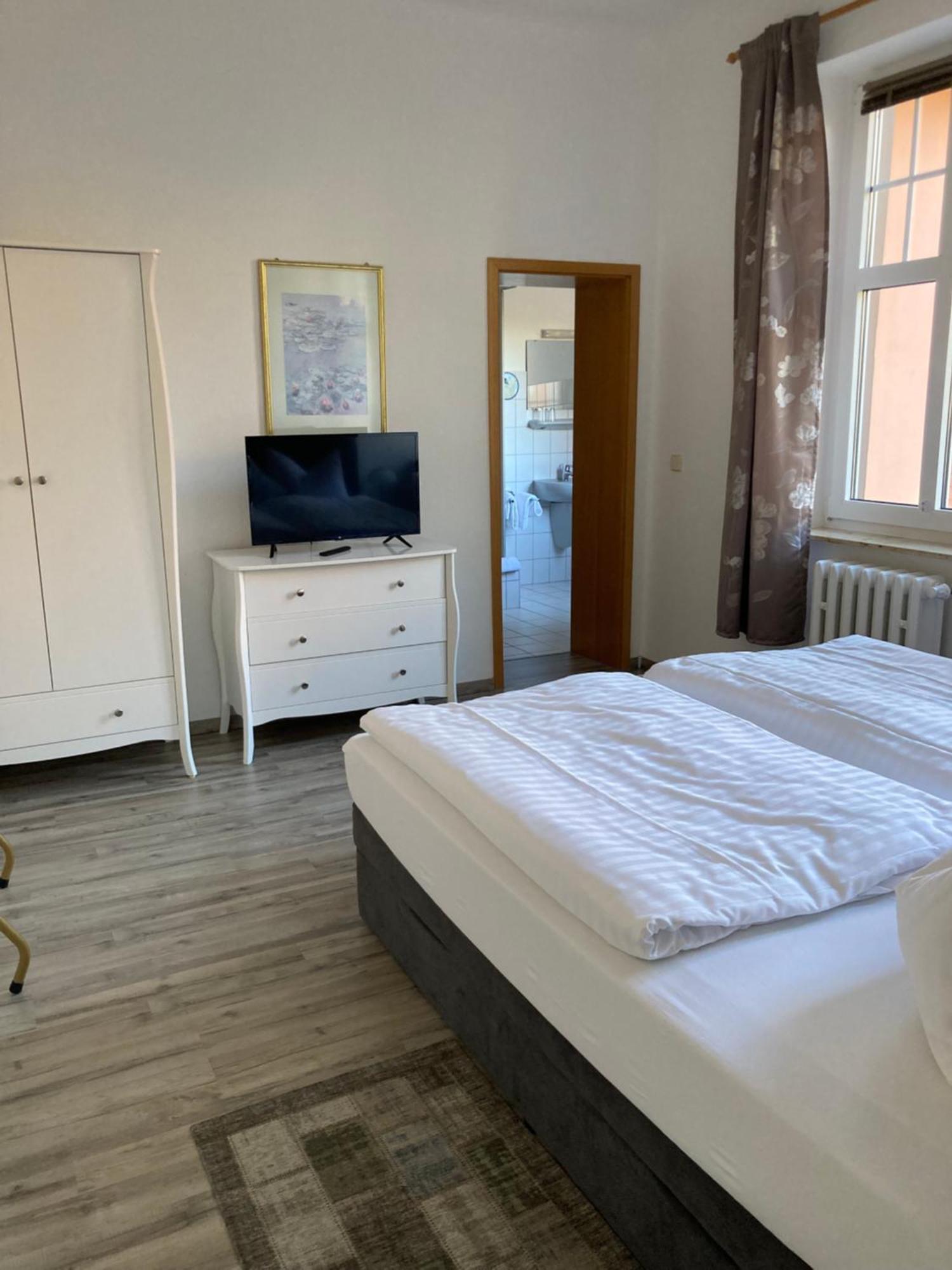 Haus Brandenburg Aparthotel Stechlin Exteriör bild
